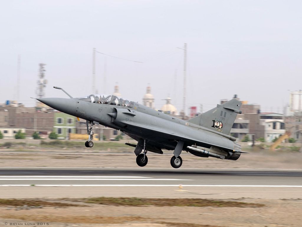 Caça Mirage 2000, do Peru