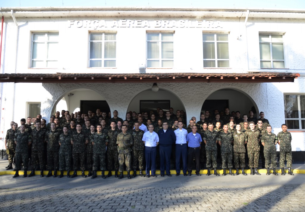 ILA recebe visita de Oficiais do Exército do Rio de Janeiro
