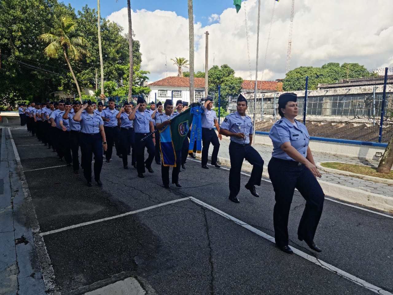 FORMATURA MENSAL DA BASE DE RECEPÇÃO DE VETERANOS - BREVET