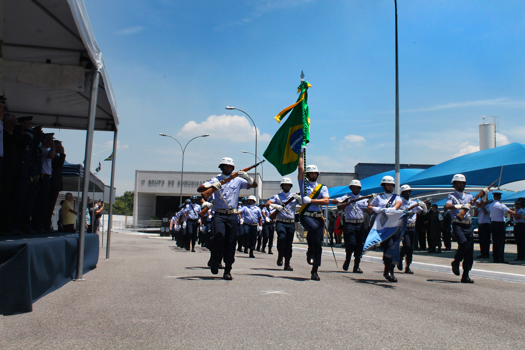 CMDO056