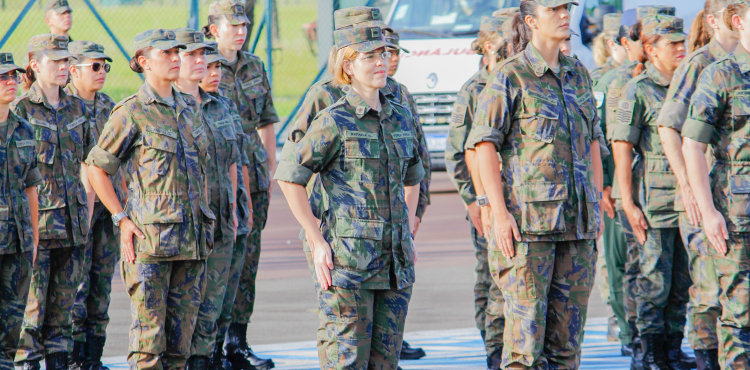  Forças Armadas permitirão alistamento feminino a partir de 2025