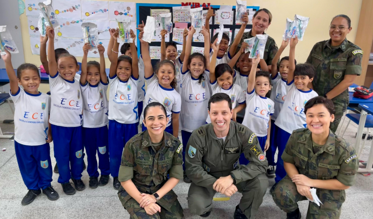 Escola Caminho das Estrelas (ECE) promove ação de conscientização sobre saúde bucal em parceria com o Grupo de Saúde de Alcântara (GSAU-AK) Escola Caminho das Estrelas (ECE) promove ação de conscientização sobre saúde bucal em parceria com o Grupo de Saúde de Alcântara (GSAU-AK)
