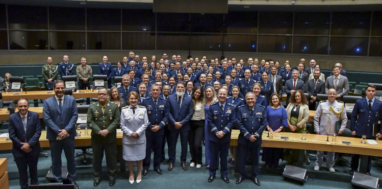 CÂMARA LEGISLATIVA HOMENAGEIA OS 38 ANOS DO HOSPITAL DE FORÇA AÉREA DE BRASÍLIA