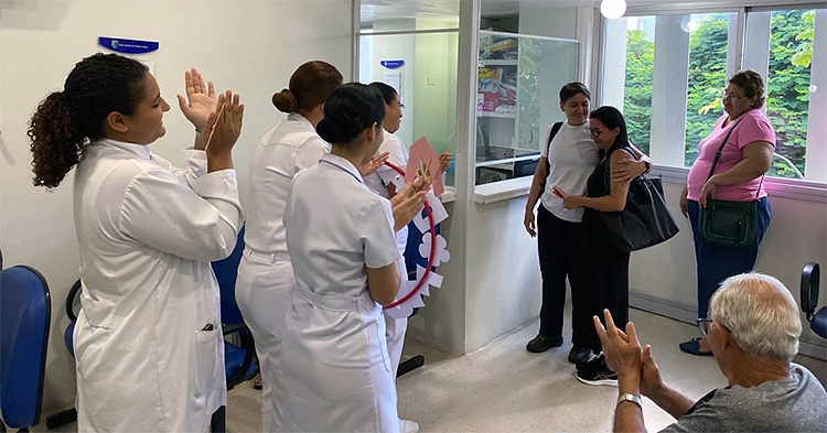 Seções de Oncologia e Hematologia Promovem Ação Alusiva ao Dia da Mulher Seções de Oncologia e Hematologia Promovem Ação Alusiva ao Dia da Mulher
