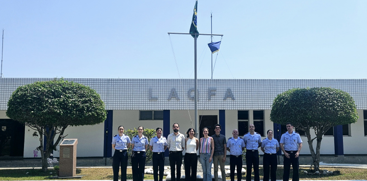 VISITA DE PESQUISADORES DO IPEA AO LAQFA.