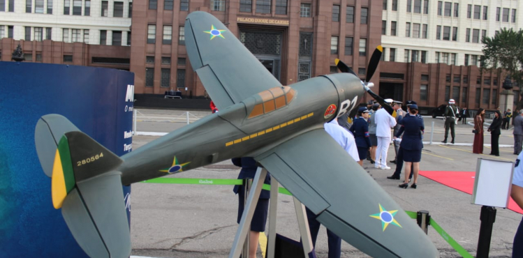 Comemorações do Dia da Independência tem presença de exposição itinerante do Museu Aeroespacial