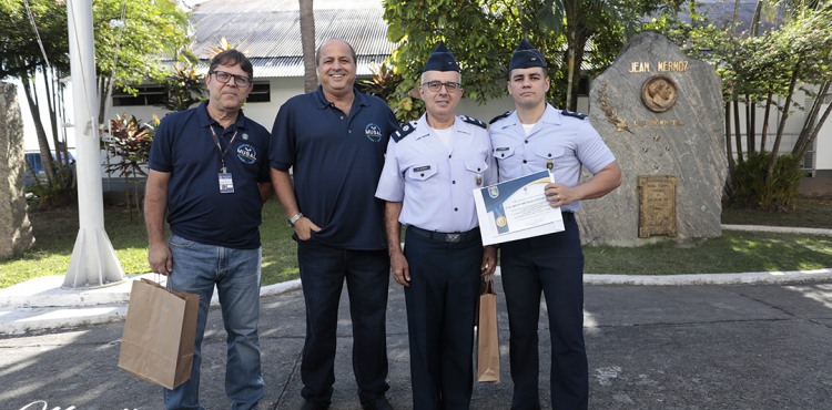 MUSAL HOMENAGEIA VENCEDORES DE CONCURSO DE REDAÇÃO MUSAL HOMENAGEIA VENCEDORES DE CONCURSO DE REDAÇÃO