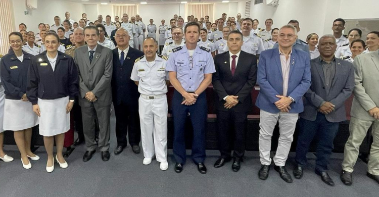 OASD prestigia o lançamento da Revista Naval de Odontologia