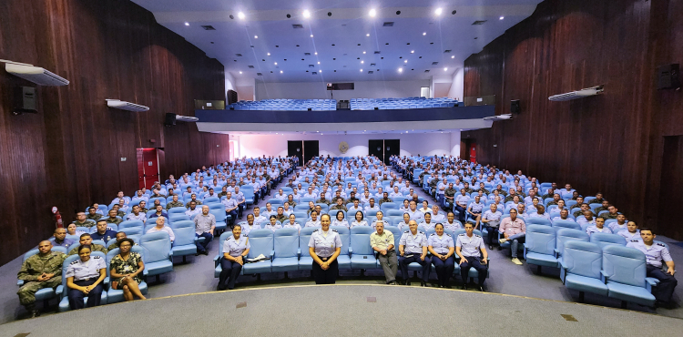 PROGRAMA DE VALORIZAÇÃO DA VIDA – Militares e servidores das unidades sediadas na GUARNAE-AF assistem à palestra de prevenção do suicídio