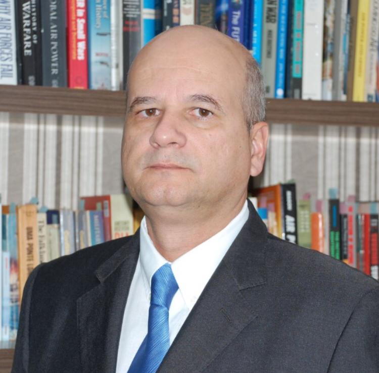 Prof. Dr. Carlos Eduardo Valle Rosa